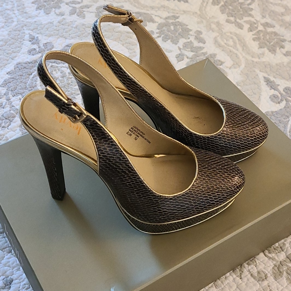 levity shoes